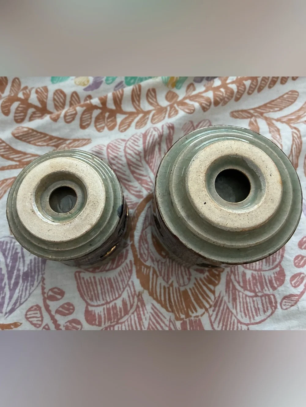 Japanese 1940-60s Double Wall Tea Cups. Hand Painted and Crackle design. GUC